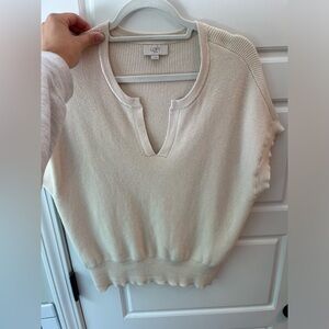 Loft cream short sleeve sweater!
